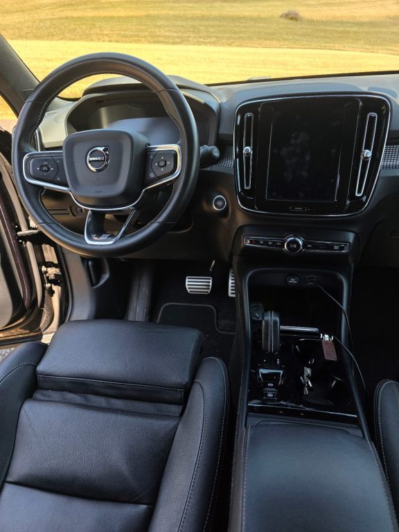 VOLVO XC40 2.0 T5 R-Design AWD, Petrol, Second hand / Used, Automatic - 5