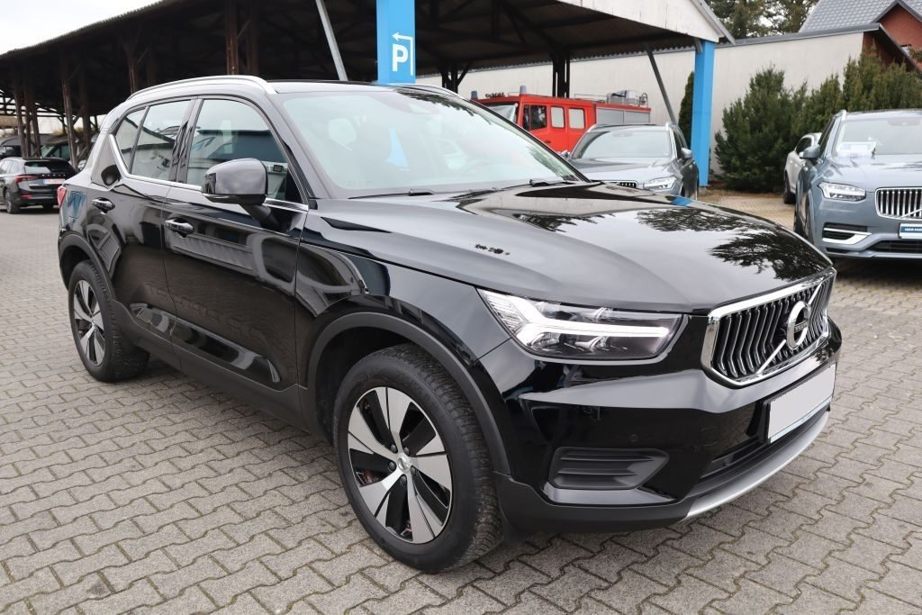 VOLVO XC40 T4 Recharge Hybrid, Voll-Hybrid Benzin/Elektro, Occasion / Gebraucht, Automatik - 3