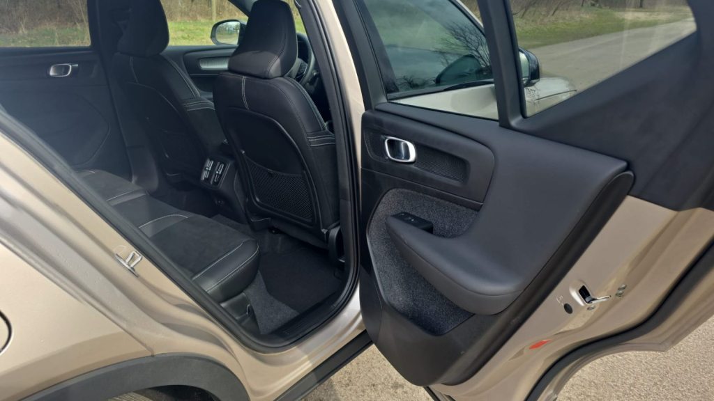 VOLVO Top Zustand, Petrol, Second hand / Used, Automatic - 6