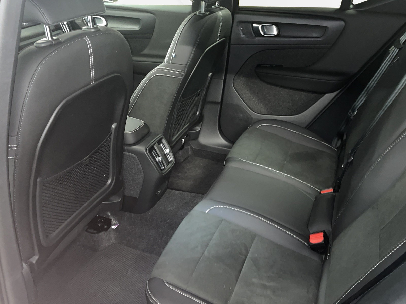 VOLVO XC40 P6 Ultimate, Électrique, Voiture de démonstration, Automatique - 5
