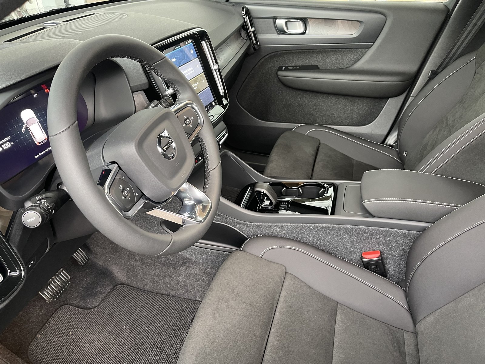 VOLVO XC40 E80 Plus, Elektro, Vorführwagen, Automatik - 6