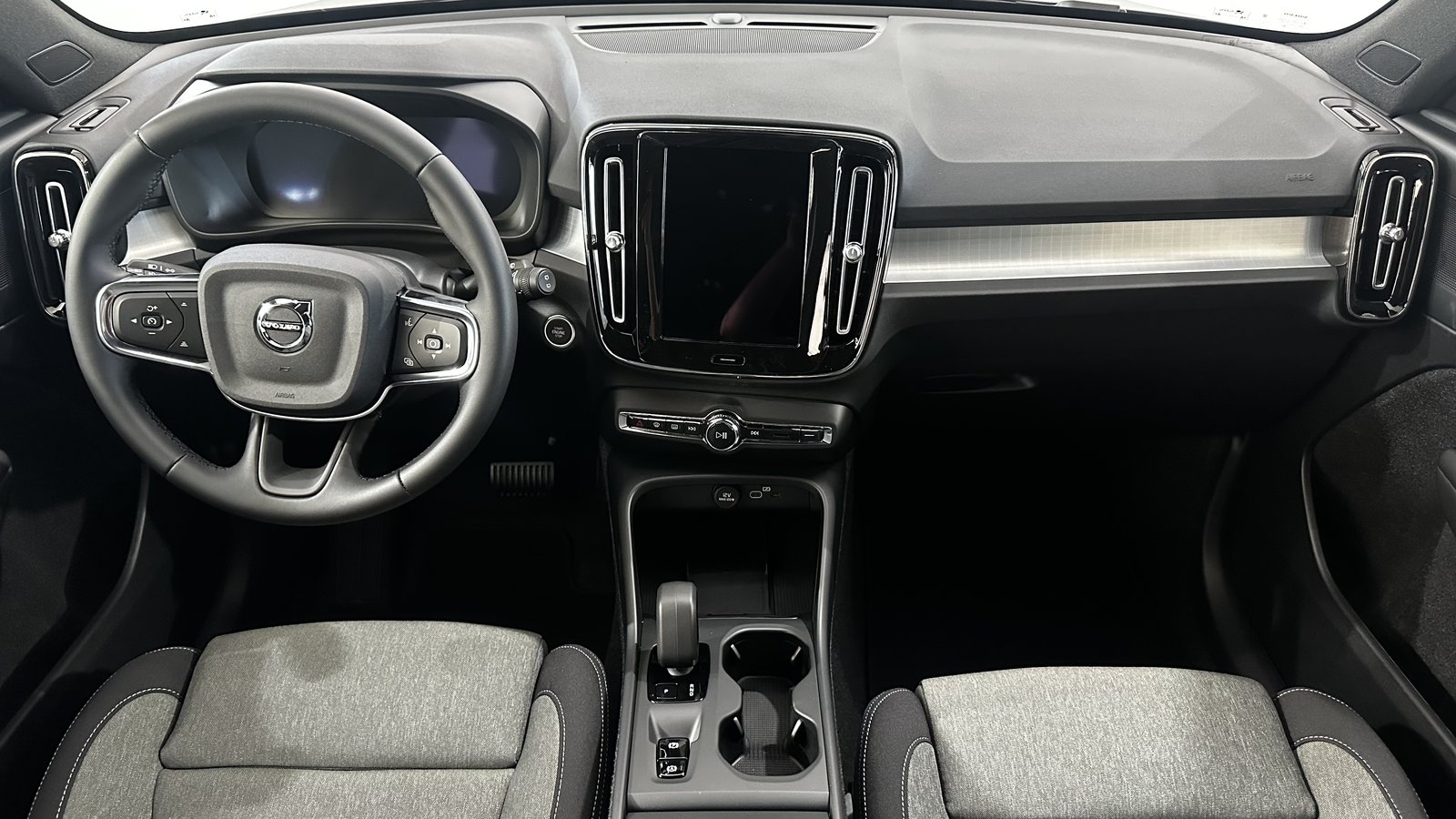 VOLVO XC40 2.0 B3 MH Core, Hybride Intégral Essence/Électricité, Voiture de démonstration, Automatique - 5