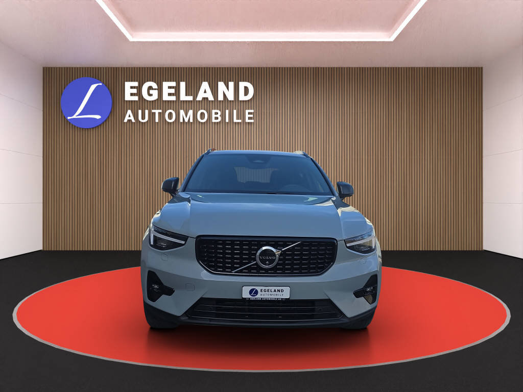VOLVO XC40 2.0 B4 MH Ultra Dark, Mild-Hybrid Benzin/Elektro, Vorführwagen, Automatik - 3