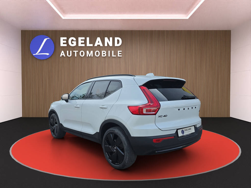 VOLVO XC40 2.0 B4 MH Plus Black Edition, Mild-Hybrid Petrol/Electric, Ex-demonstrator, Automatic - 5