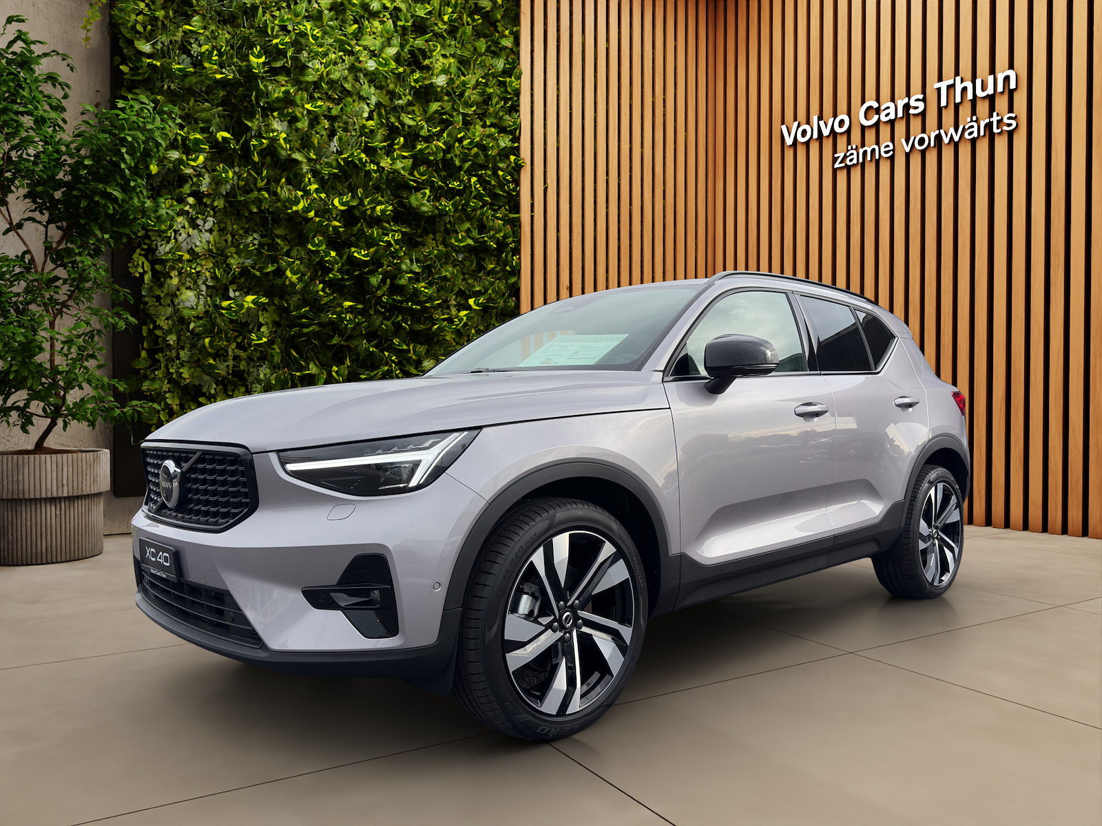 VOLVO XC40 2.0 B4 MH Ultra Dark