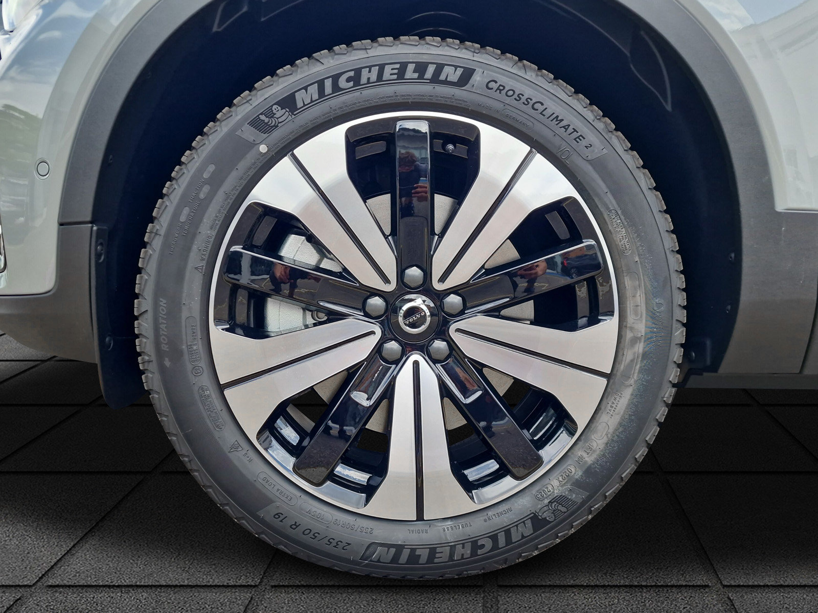 VOLVO XC40 1.5 T5 PiH Ultimate Dark, Plug-in-Hybrid Benzina/Elettrica, Auto dimostrativa, Automatico - 5