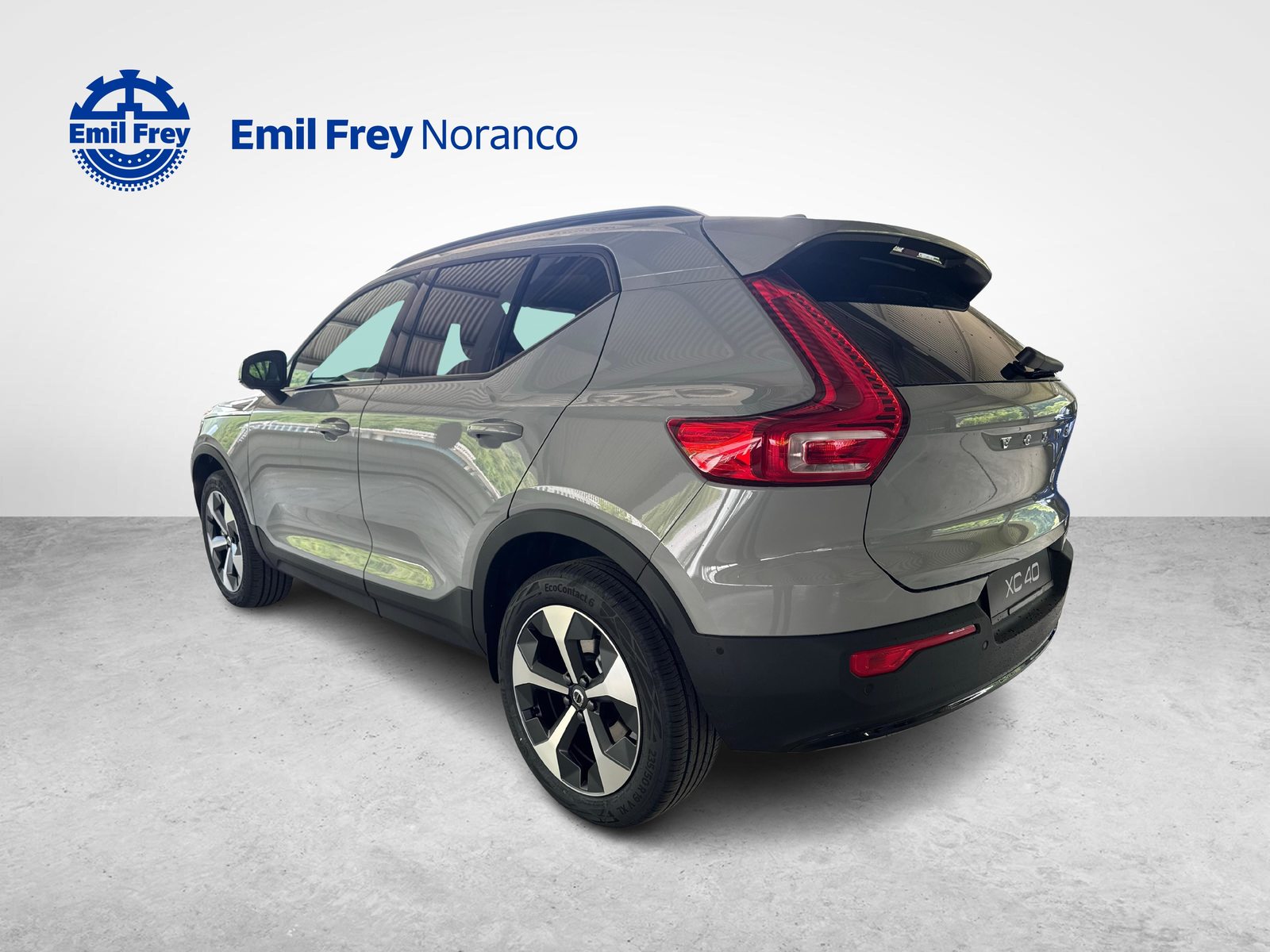 VOLVO XC40 2.0 B3 MH Plus Dark, Mild-Hybrid Benzin/Elektro, Vorführwagen, Automatik - 3