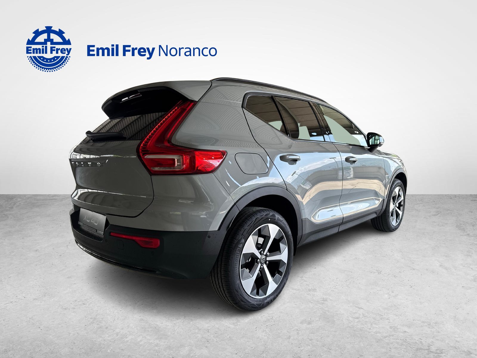 VOLVO XC40 2.0 B3 MH Plus Dark, Mild-Hybrid Benzin/Elektro, Vorführwagen, Automatik - 4