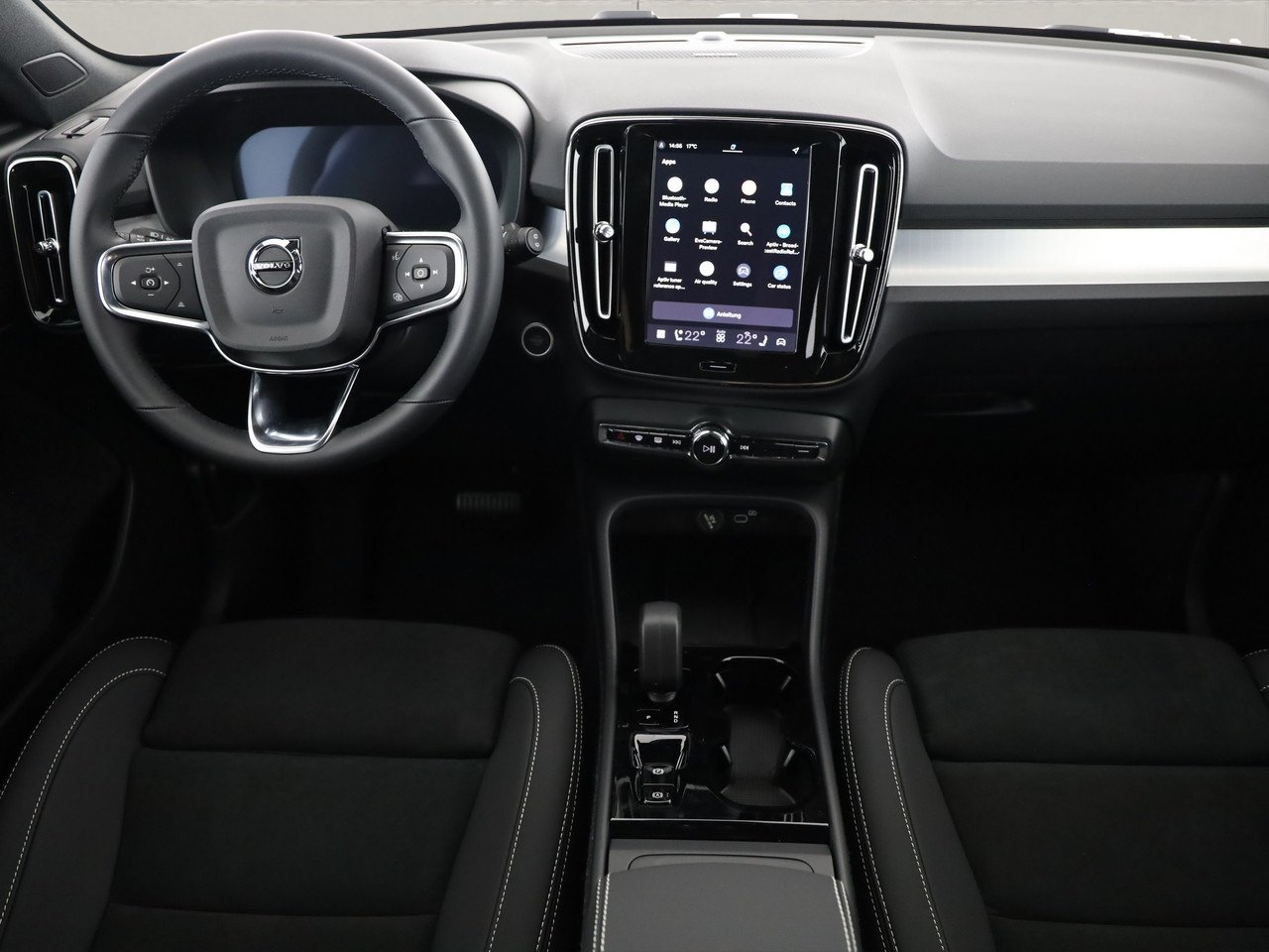 VOLVO XC40 2.0 B4 MH Black Edition, Mild-Hybrid Petrol/Electric, Ex-demonstrator, Automatic - 7