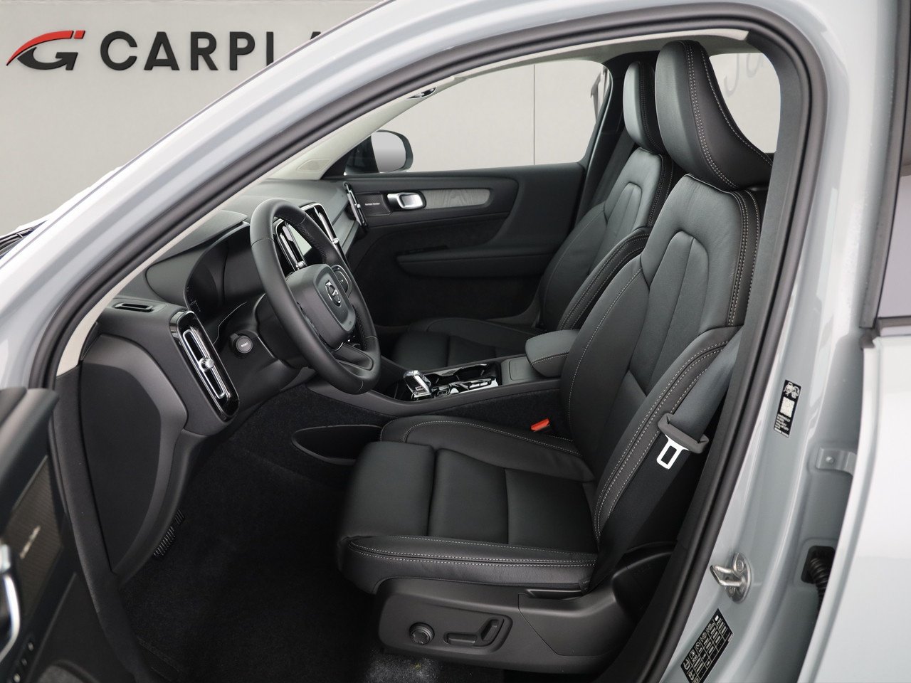 VOLVO XC40 2.0 B3 MH Plus Dark, Hybride Léger Essence/Électricité, Voiture de démonstration, Automatique - 7