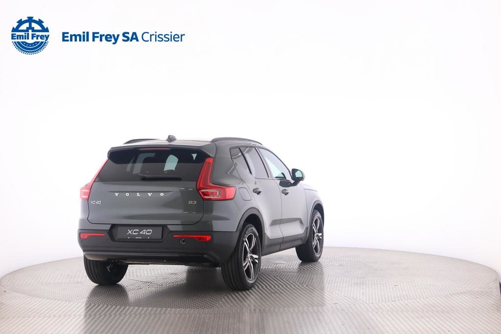 VOLVO XC40 2.0 B3 MH Plus Dark, Mild-Hybrid Petrol/Electric, Ex-demonstrator, Automatic - 5