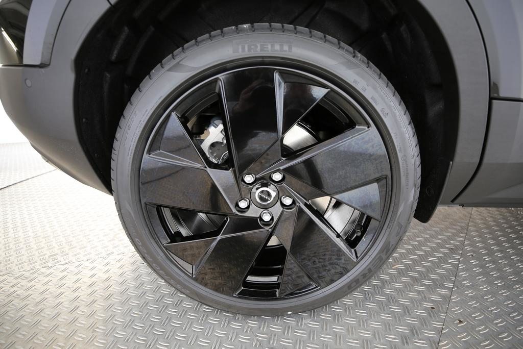 VOLVO XC40 2.0 B4 MH Black Edition, Mild-Hybrid Benzin/Elektro, Vorführwagen, Automatik - 6