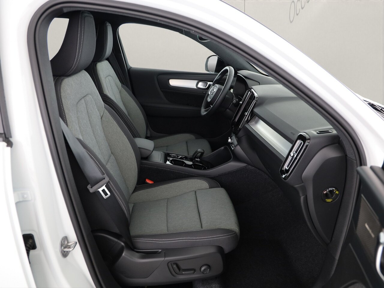 VOLVO XC40 2.0 B3 MH Plus Dark, Benzina, Auto dimostrativa, Automatico - 6