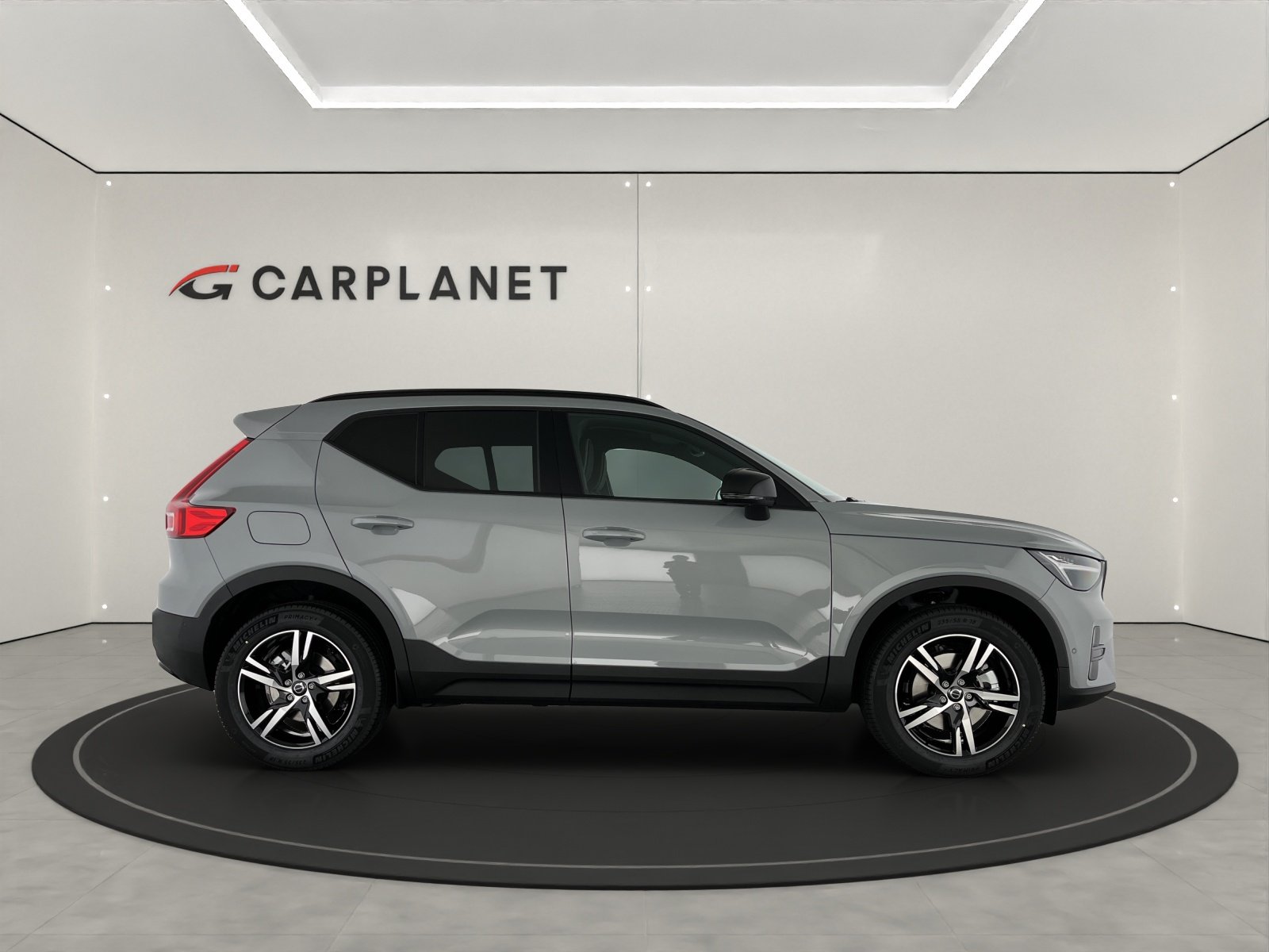VOLVO XC40 2.0 B3 MH Plus Dark, Mild-Hybrid Benzin/Elektro, Vorführwagen, Automatik - 4