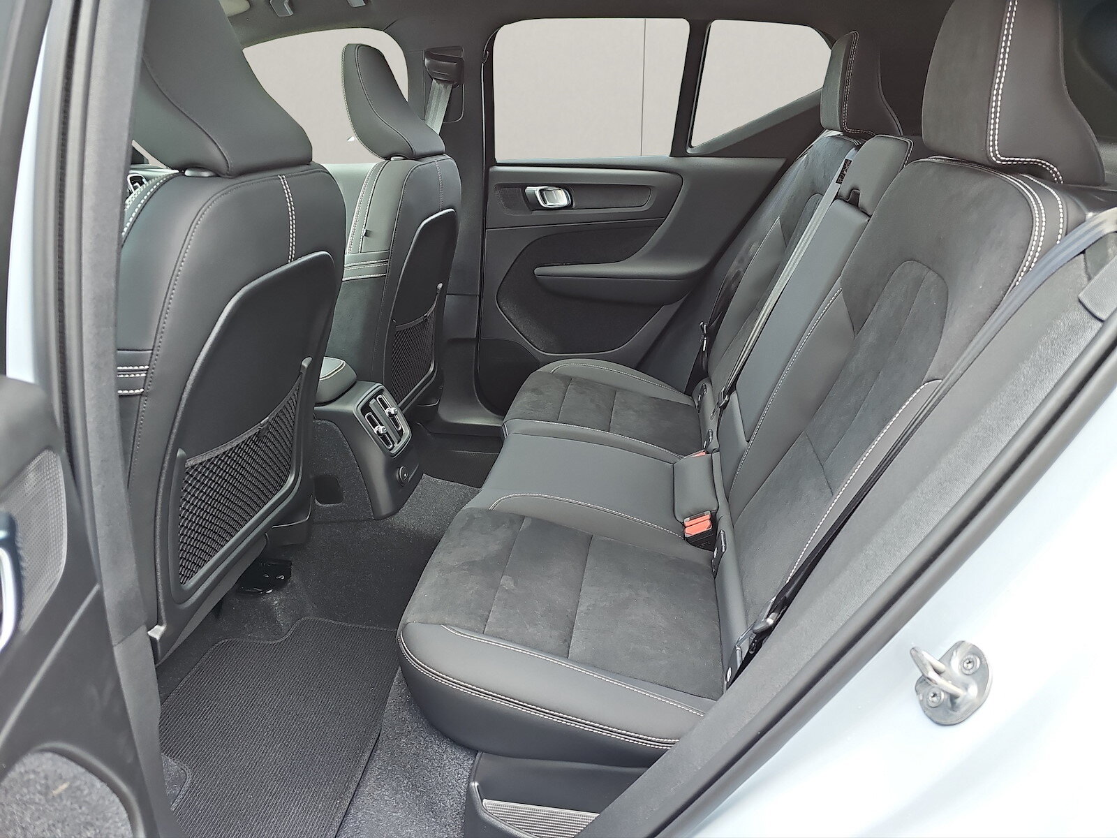 VOLVO XC40 1.5 T5 PiH Plus Dark MY24, Plug-in-Hybrid Benzin/Elektro, Vorführwagen, Automatik - 7