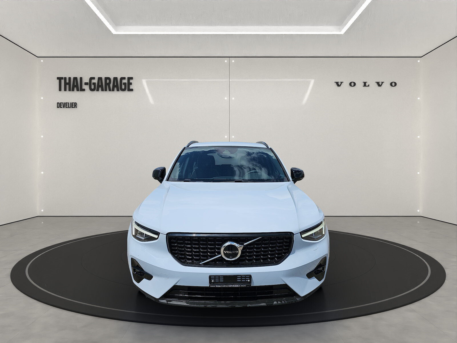 VOLVO XC40 1.5 T4 PiH Plus Dark MY24, Plug-in-Hybrid Benzin/Elektro, Vorführwagen, Automatik - 2
