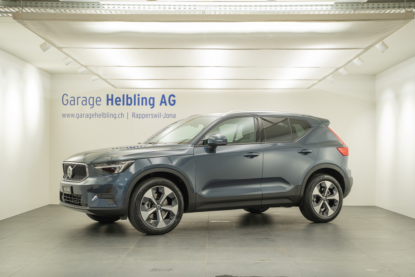 VOLVO XC40 2.0 B3 MH XCITE