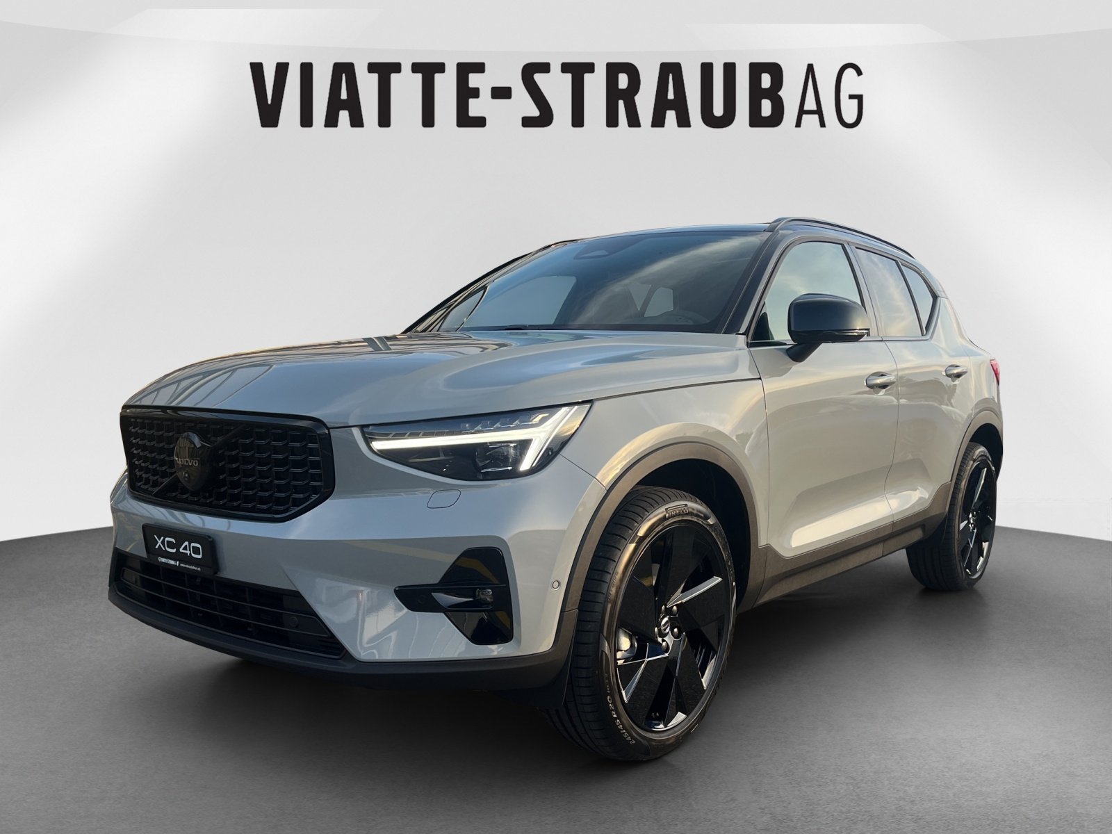 VOLVO XC40 2.0 B4 MH Black Edition, Mild-Hybrid Benzin/Elektro, Neuwagen, Automat