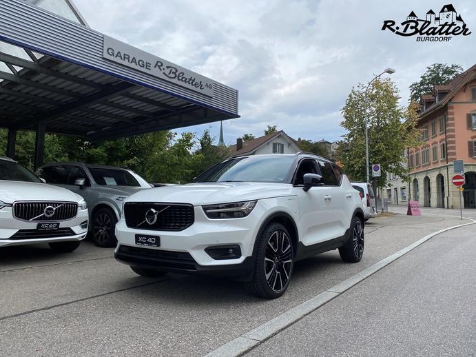 VOLVO XC40 T5 TwE R-Design DCT, Plug-in-Hybrid Petrol/Electric, Second hand / Used, Automatic