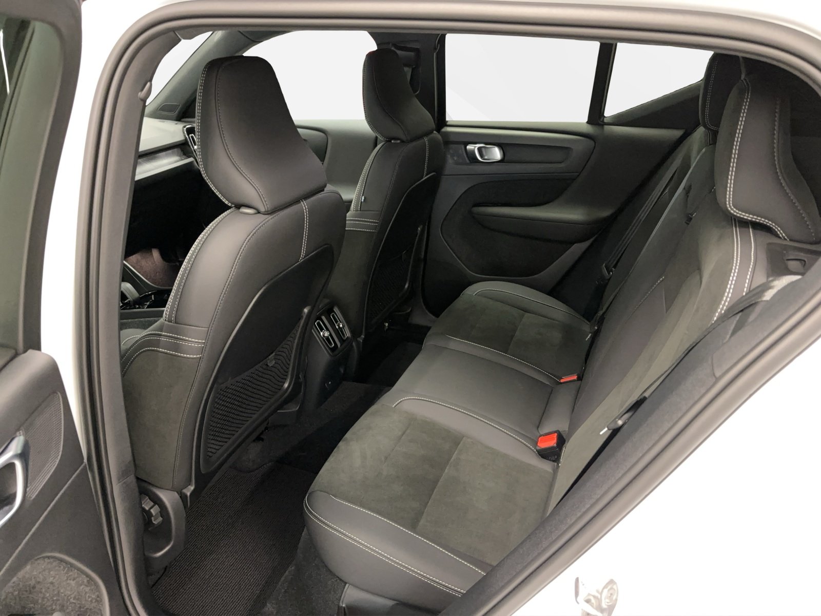 VOLVO XC40 E80 Twin Plus AWD, Electric, Second hand / Used, Automatic - 5