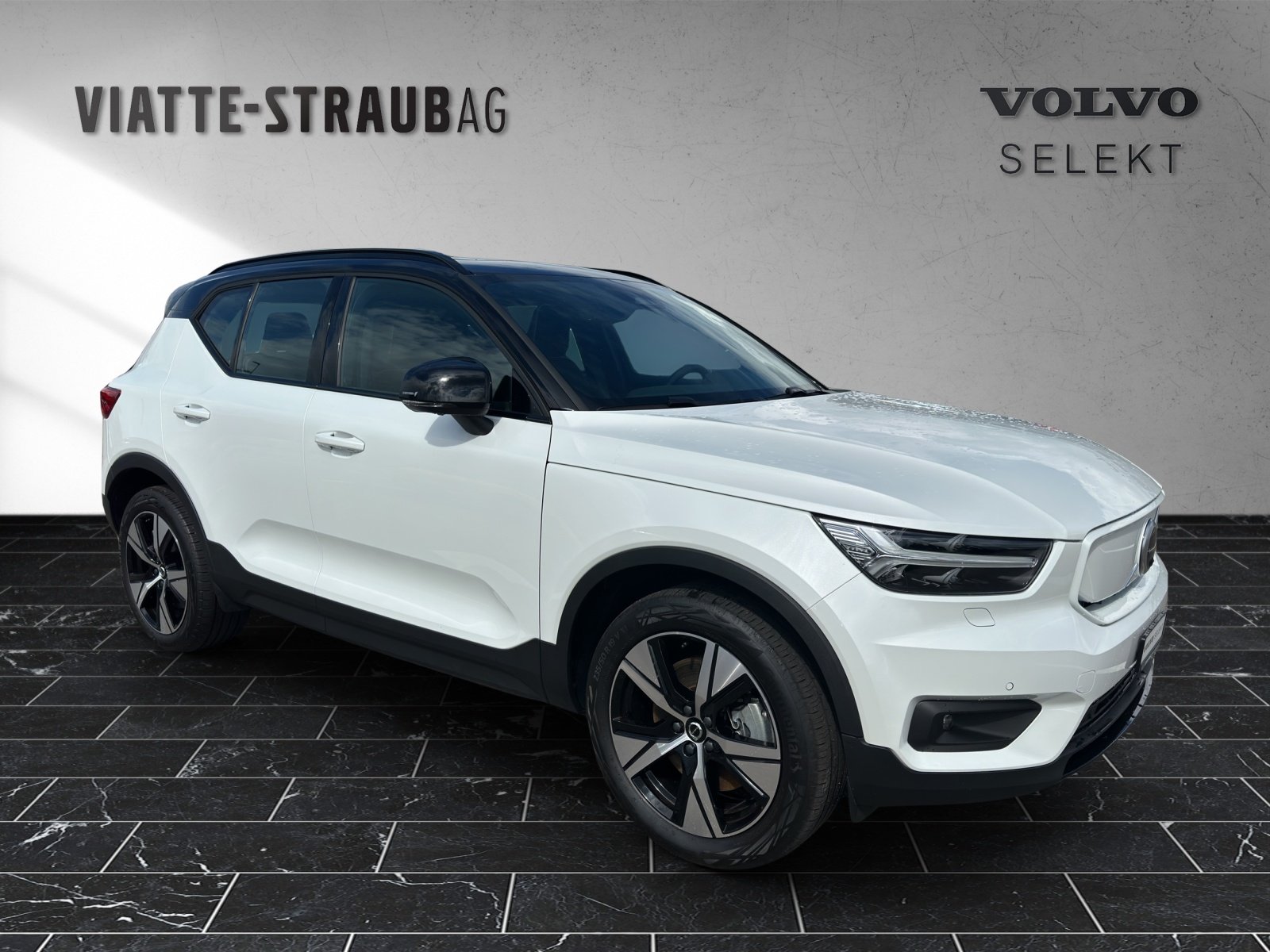 VOLVO XC40 P8 R-Design AWD, Elektro, Occasion / Gebraucht, Automat - 4