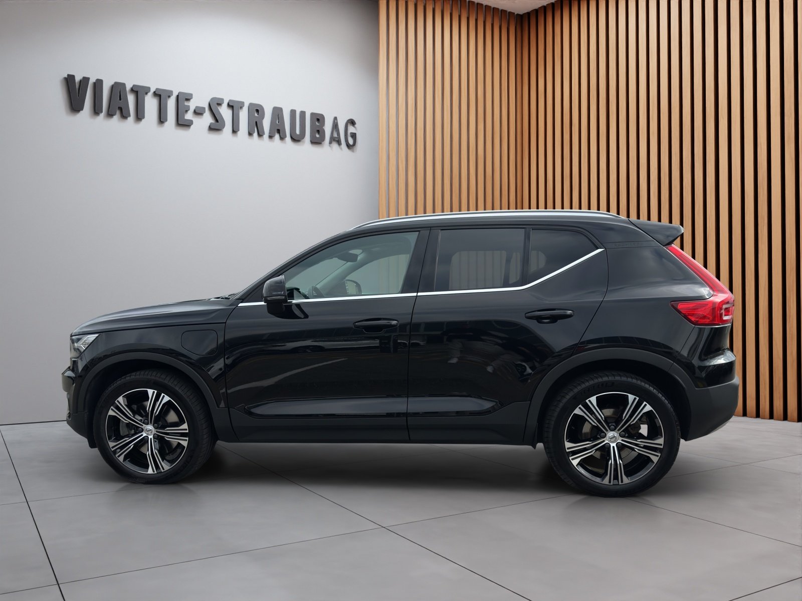 VOLVO XC40 1.5 T5 PiH Inscription, Hybride Rechargeable Essence/Électricité, Occasion / Utilisé, Automatique - 4