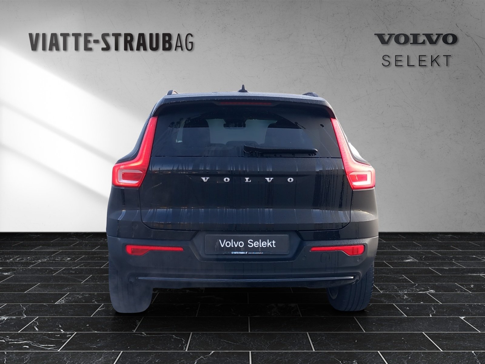 VOLVO XC40 2.0 B3 MH Plus Dark, Hybride Léger Essence/Électricité, Occasion / Utilisé, Automatique - 4