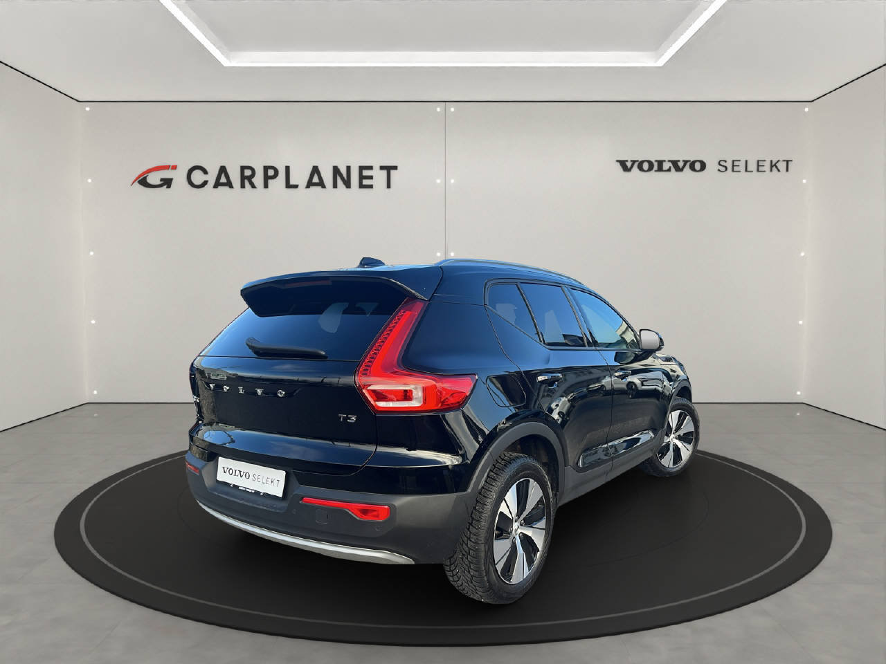 VOLVO XC40 1.5 T3 Momentum, Petrol, Second hand / Used, Automatic - 4