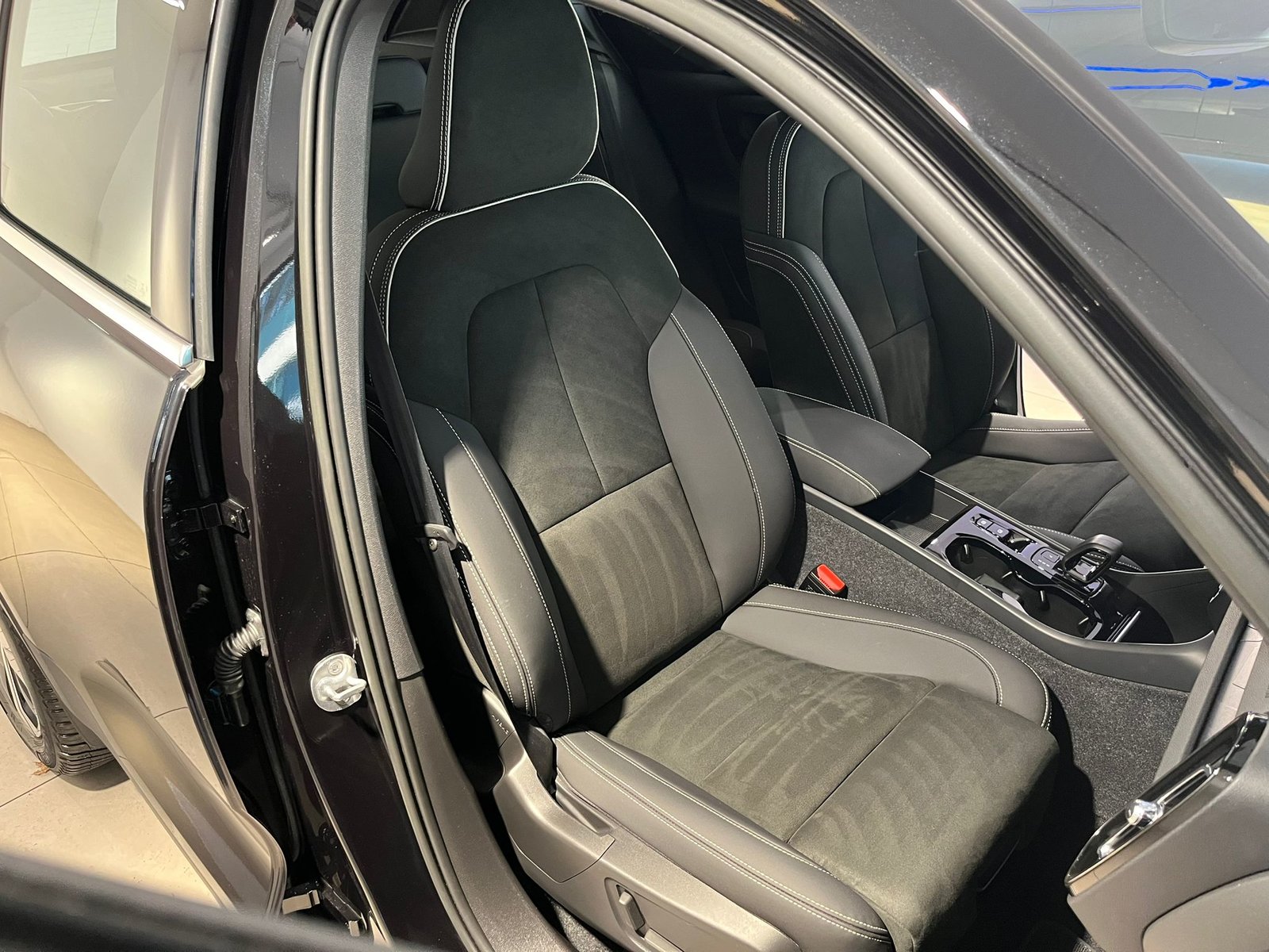 VOLVO XC40 T5 PHEV Ultimate Bright, Plug-in-Hybrid Petrol/Electric, Second hand / Used, Automatic - 7