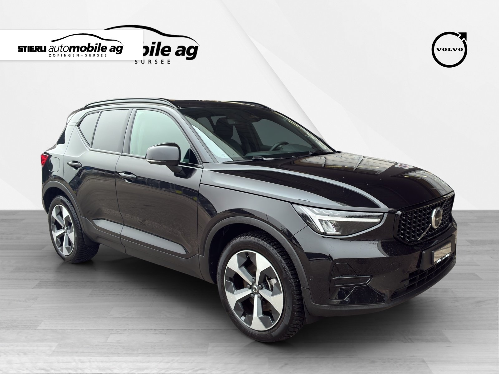 VOLVO XC40 2.0 B3 MH Plus Dark, Hybride Léger Essence/Électricité, Occasion / Utilisé, Automatique - 3