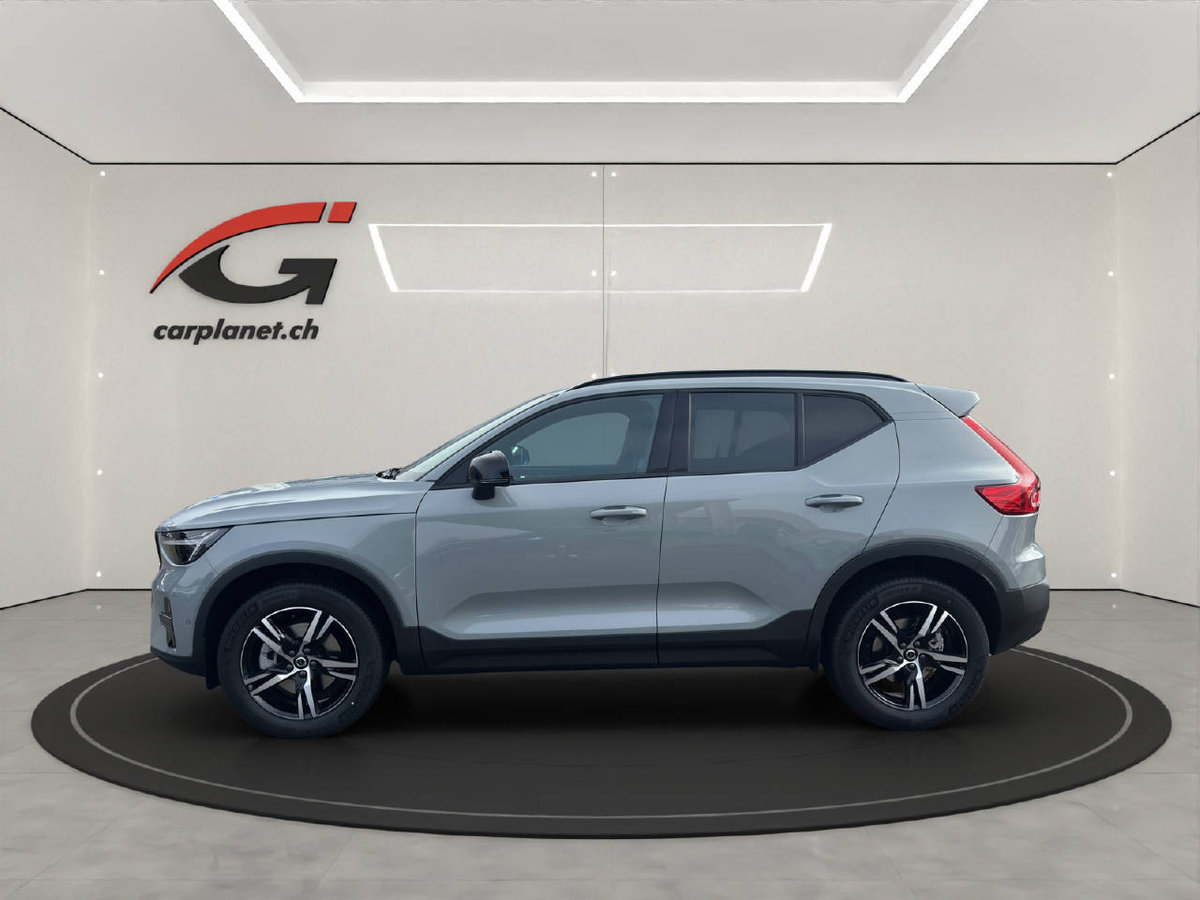 VOLVO XC40 2.0 B3 MH Plus Dark, Mild-Hybrid Petrol/Electric, Ex-demonstrator, Automatic - 2