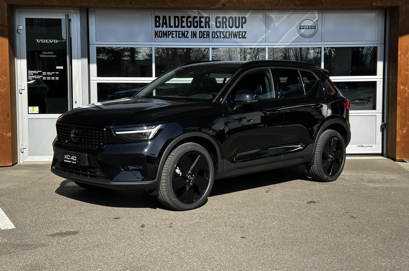 VOLVO XC40 2.0 B4 MH Ultra Black Edi, Voll-Hybrid Benzin/Elektro, Vorführwagen, Automat - 6