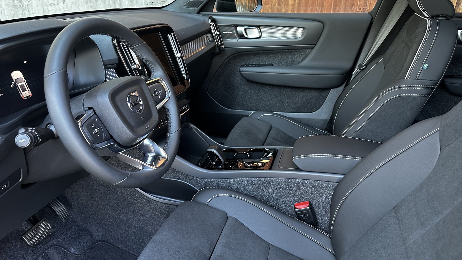 VOLVO XC40 2.0 B4 MH Ultra Black Edi, Voll-Hybrid Benzin/Elektro, Vorführwagen, Automat - 7