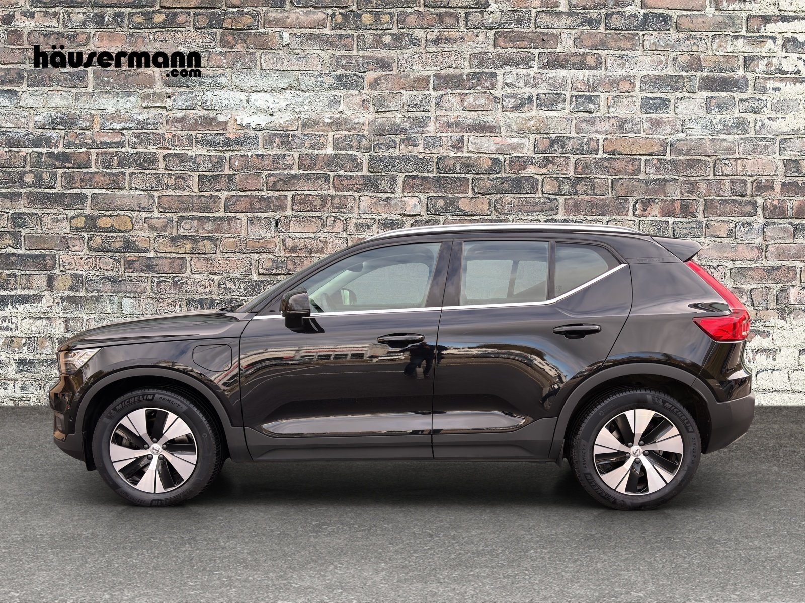 VOLVO XC40 1.5 T4 PiH Inscription Expression, Plug-in-Hybrid Petrol/Electric, Ex-demonstrator, Automatic - 2