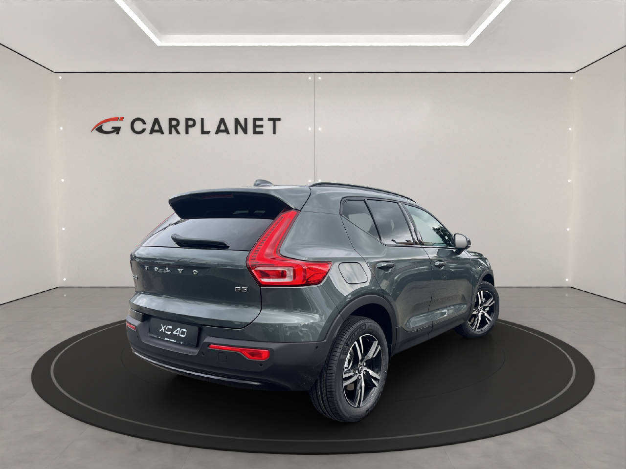 VOLVO XC40 2.0 B3 MH Plus Dark, Mild-Hybrid Petrol/Electric, Ex-demonstrator, Automatic - 4