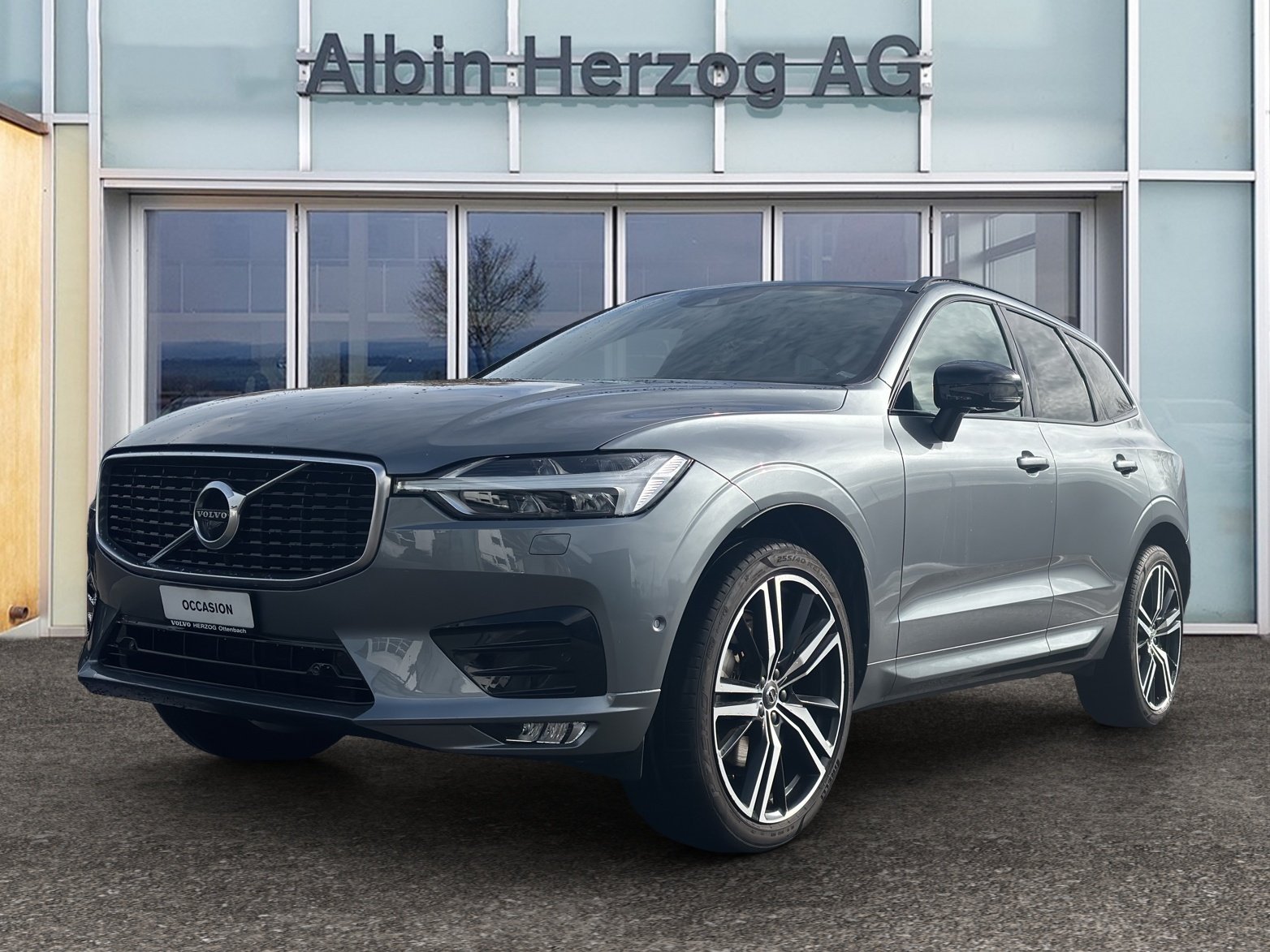 VOLVO XC60 2.0 B5 MH R-Design AWD