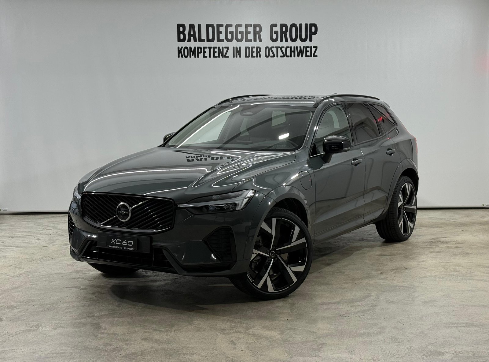 VOLVO XC60 2.0 T6 TE Ultra Dark eAWD