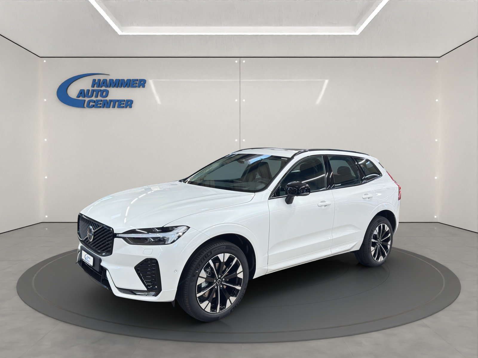 VOLVO XC60 2.0 B5 MH Ultra Dark AWD