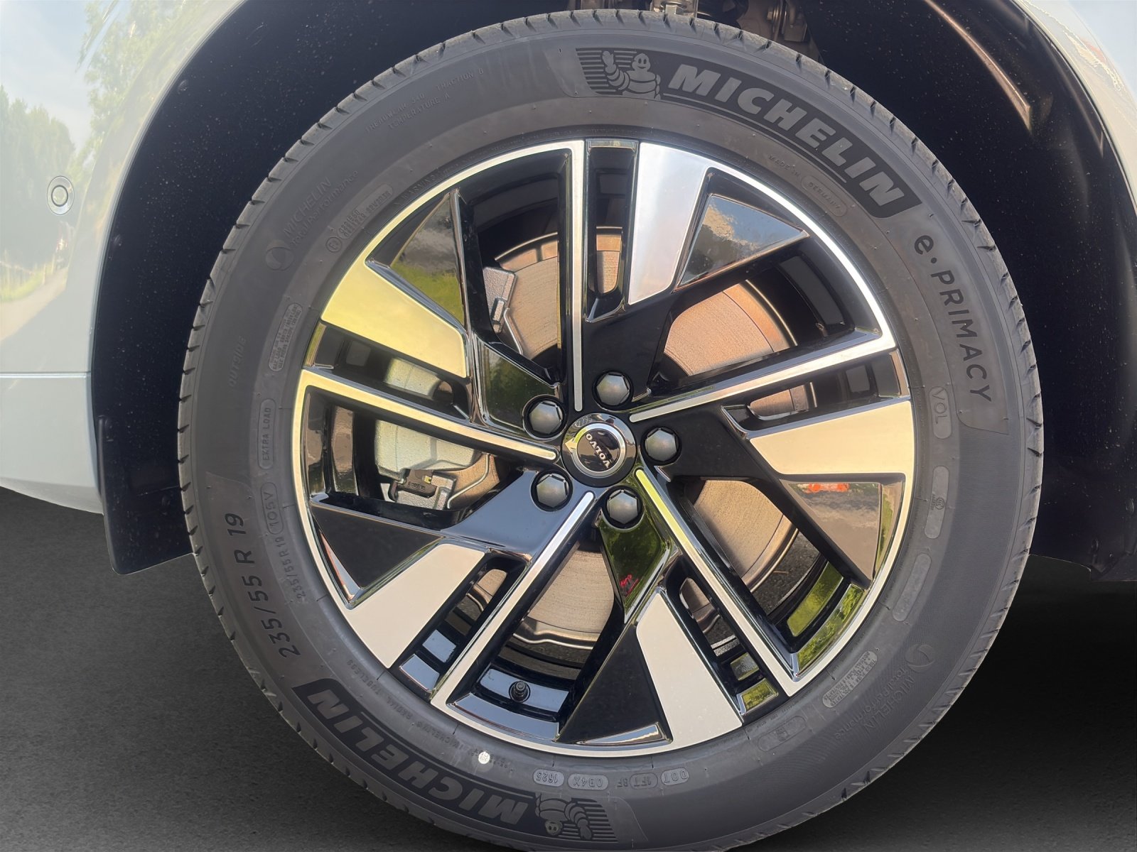 VOLVO XC60 T6 eAWD PluginHybrid Plus Dark Geartronic, Plug-in-Hybrid Petrol/Electric, New car, Automatic - 6