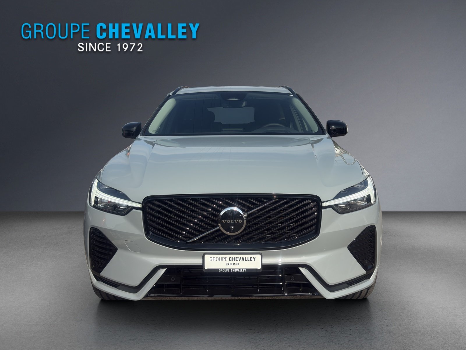 VOLVO XC60 B5 Benzin Mild Hybrid AWD Plus Dark Geartronic, Benzina, Auto nuove, Automatico - 2