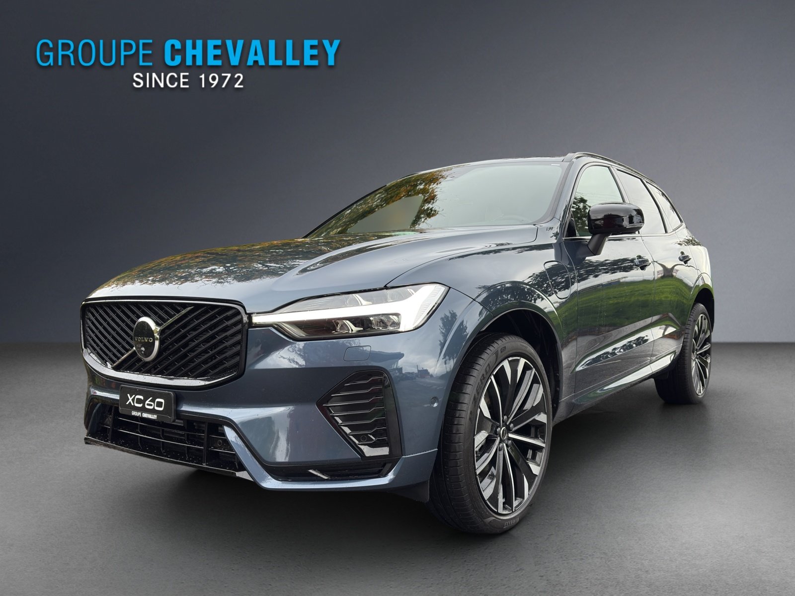 VOLVO XC60 T6 eAWD PluginHybrid Ultra Dark Geartronic