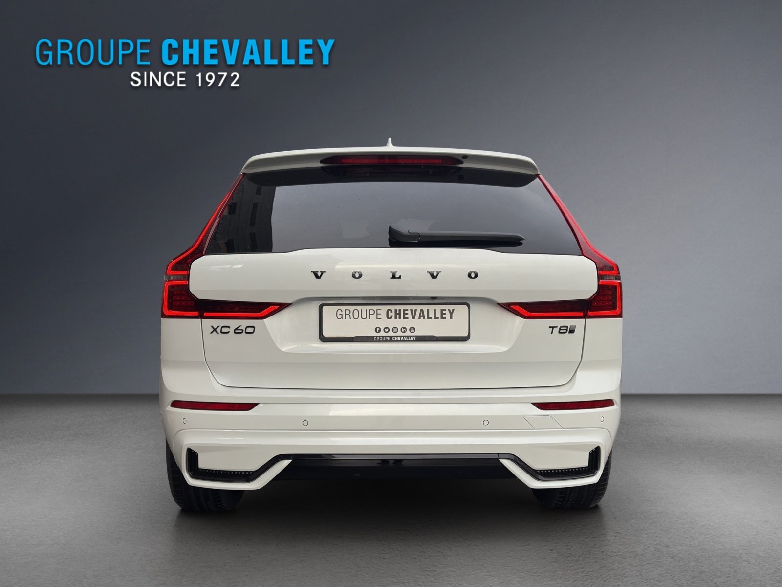VOLVO XC60 T8 eAWD PluginHybrid Black Edition Geartronic, Plug-in-Hybrid Benzina/Elettrica, Auto nuove, Automatico - 5