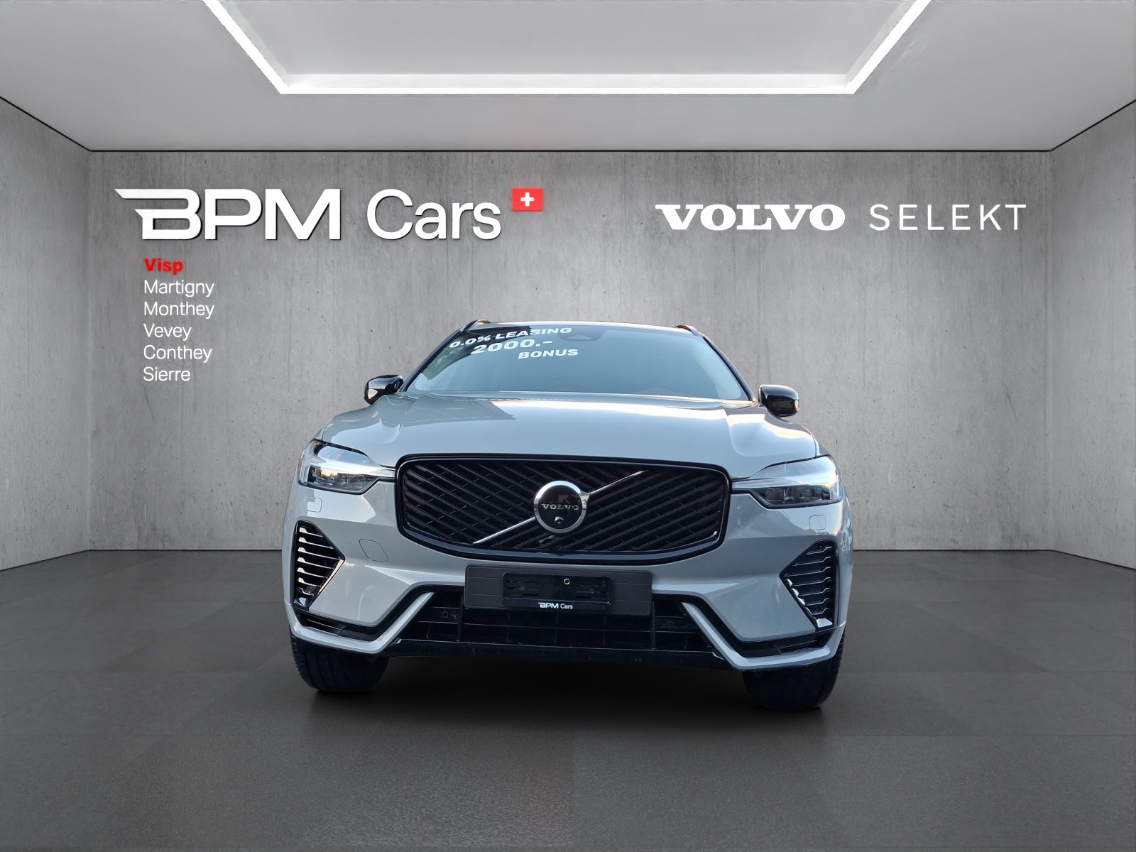 VOLVO XC60 T6 eAWD PluginHybrid Plus Dark Geartronic, Hybride Rechargeable Essence/Électricité, Voiture nouvelle, Automatique - 2