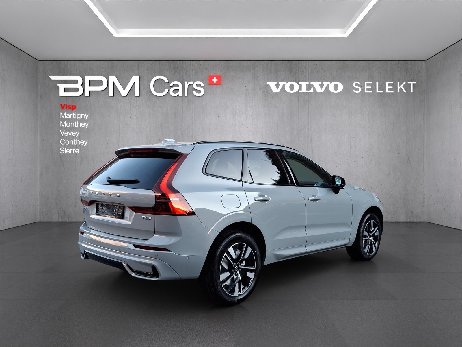 VOLVO XC60 T6 eAWD PluginHybrid Plus Dark Geartronic, Hybride Rechargeable Essence/Électricité, Voiture nouvelle, Automatique - 3