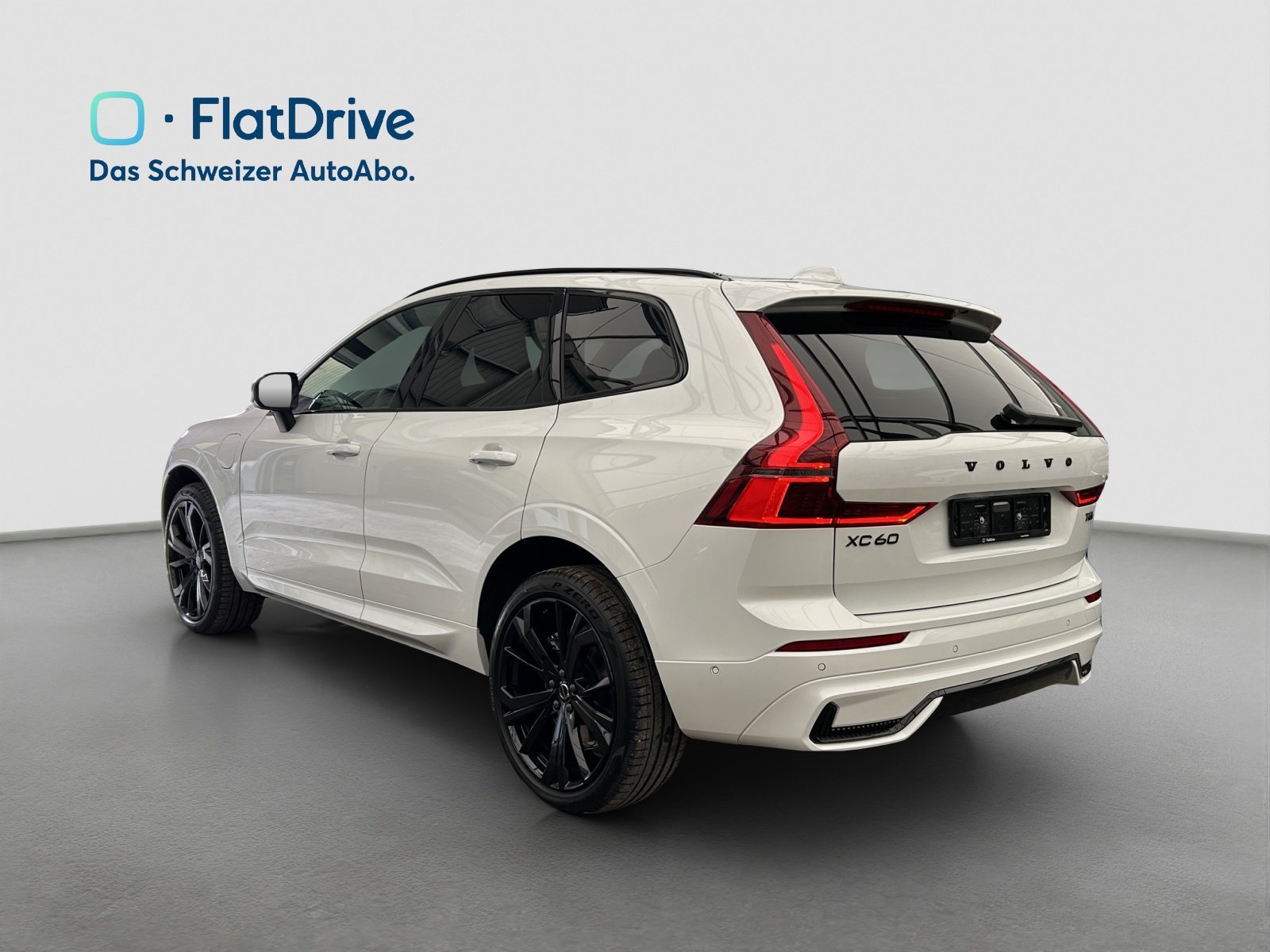 VOLVO XC60 T6 eAWD PluginHybrid Black Edition Geartronic - A, Plug-in-Hybrid Petrol/Electric, New car, Automatic - 3
