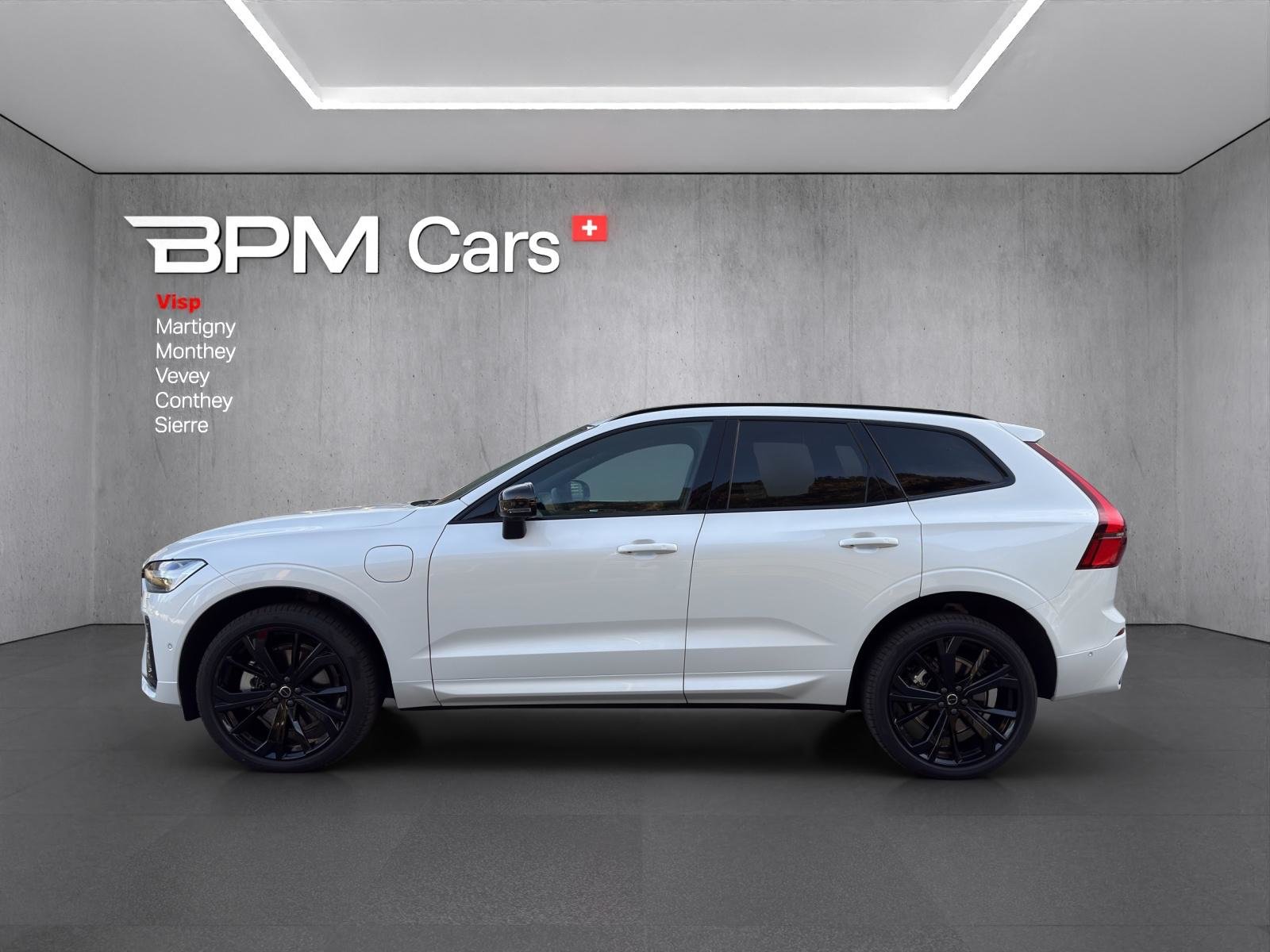 VOLVO XC60 T8 eAWD PluginHybrid Black Edition Geartronic, Plug-in-Hybrid Petrol/Electric, New car, Automatic - 2