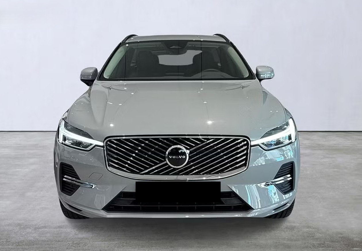 VOLVO XC60 T6 eAWD PluginHybrid Core Geartronic, Plug-in-Hybrid Benzina/Elettrica, Auto nuove, Automatico - 2