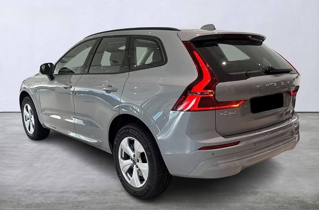VOLVO XC60 T6 eAWD PluginHybrid Core Geartronic, Plug-in-Hybrid Benzina/Elettrica, Auto nuove, Automatico - 4