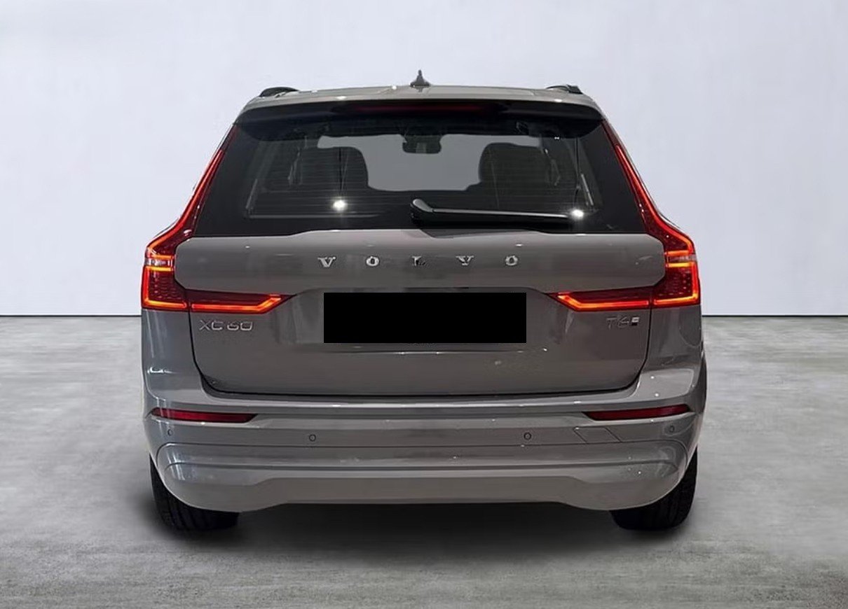 VOLVO XC60 T6 eAWD PluginHybrid Core Geartronic, Plug-in-Hybrid Benzina/Elettrica, Auto nuove, Automatico - 5
