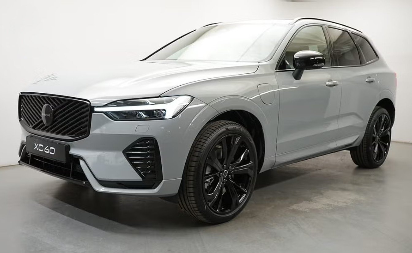 VOLVO XC60 T6 eAWD PluginHybrid Plus Dark Geartronic